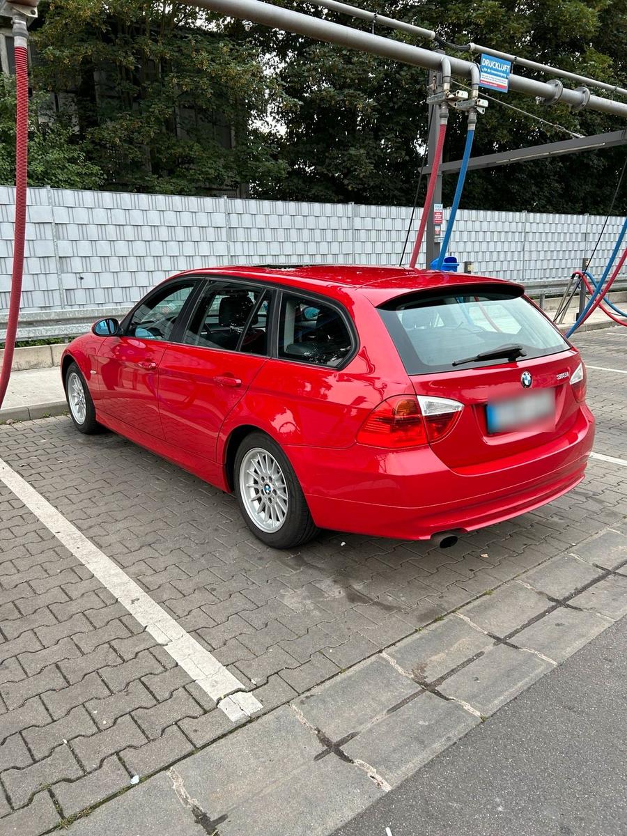 BMW 318 2006 — photo 12