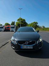 Volvo S60 D5 Leder/Kamera Vollausstattung ... - gebrauchte Volvo S60 aus dem Jahr 2012