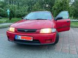 Mazda 323, - F - Mazda 323 aus 1997: F