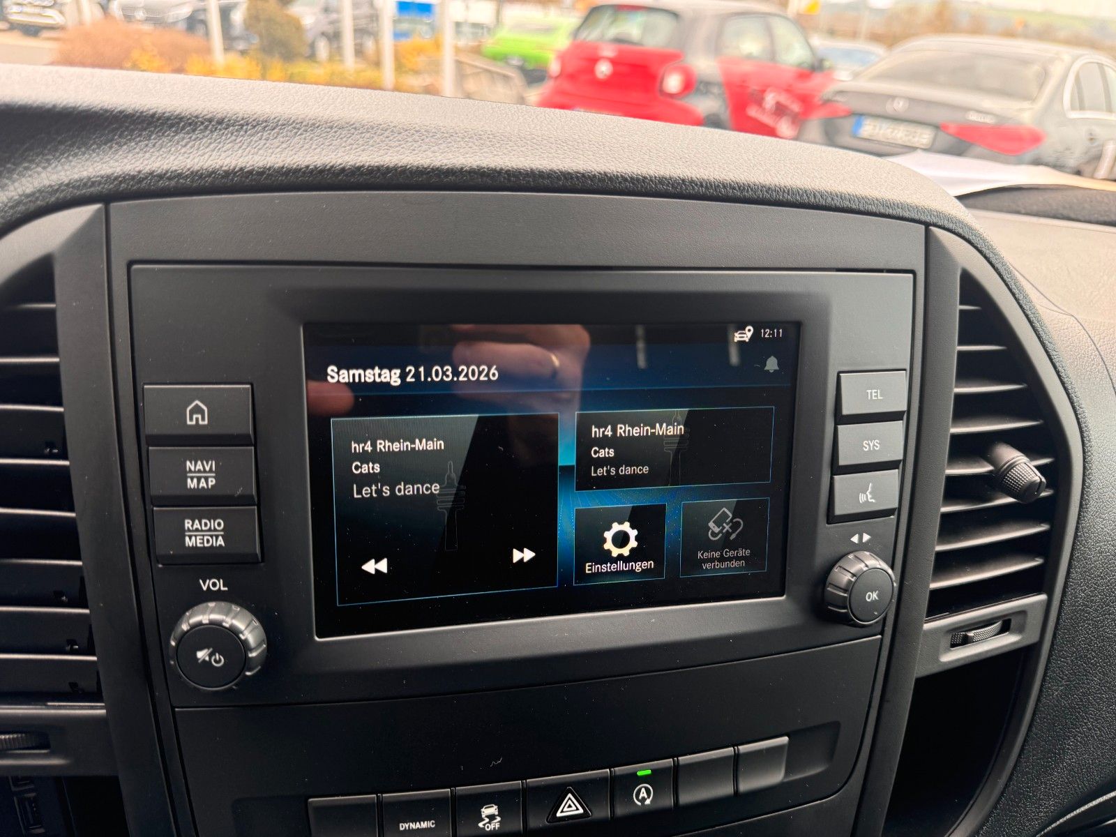 Fahrzeugabbildung Mercedes-Benz Vito 114 CDI 9G Kompakt BOTT REGAL Kamera Klima