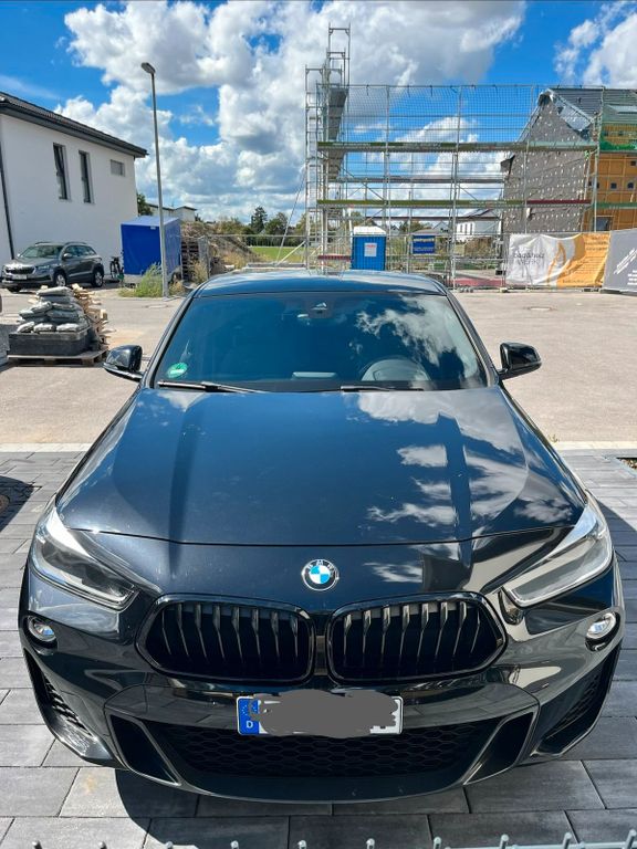 Image of BMW X2