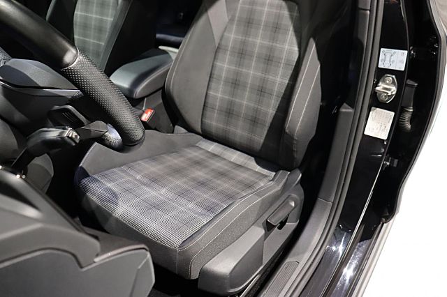 Golf GTD 2.0l TDI 200PS DSG KAMERA PANORAMA LED 
