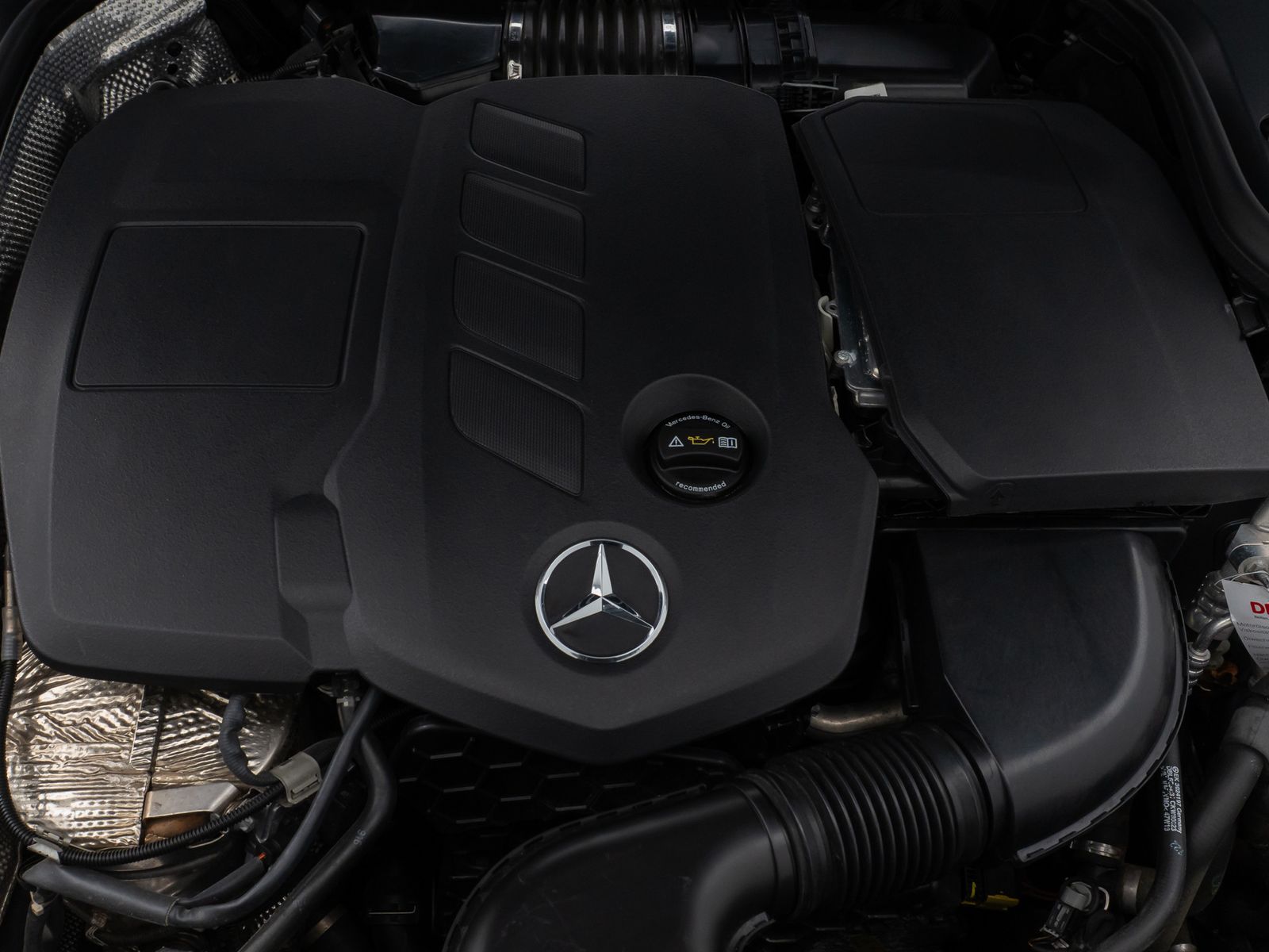 Fahrzeugabbildung Mercedes-Benz E 300 de Avantgarde Kamera AHK LED Standhzg AHK
