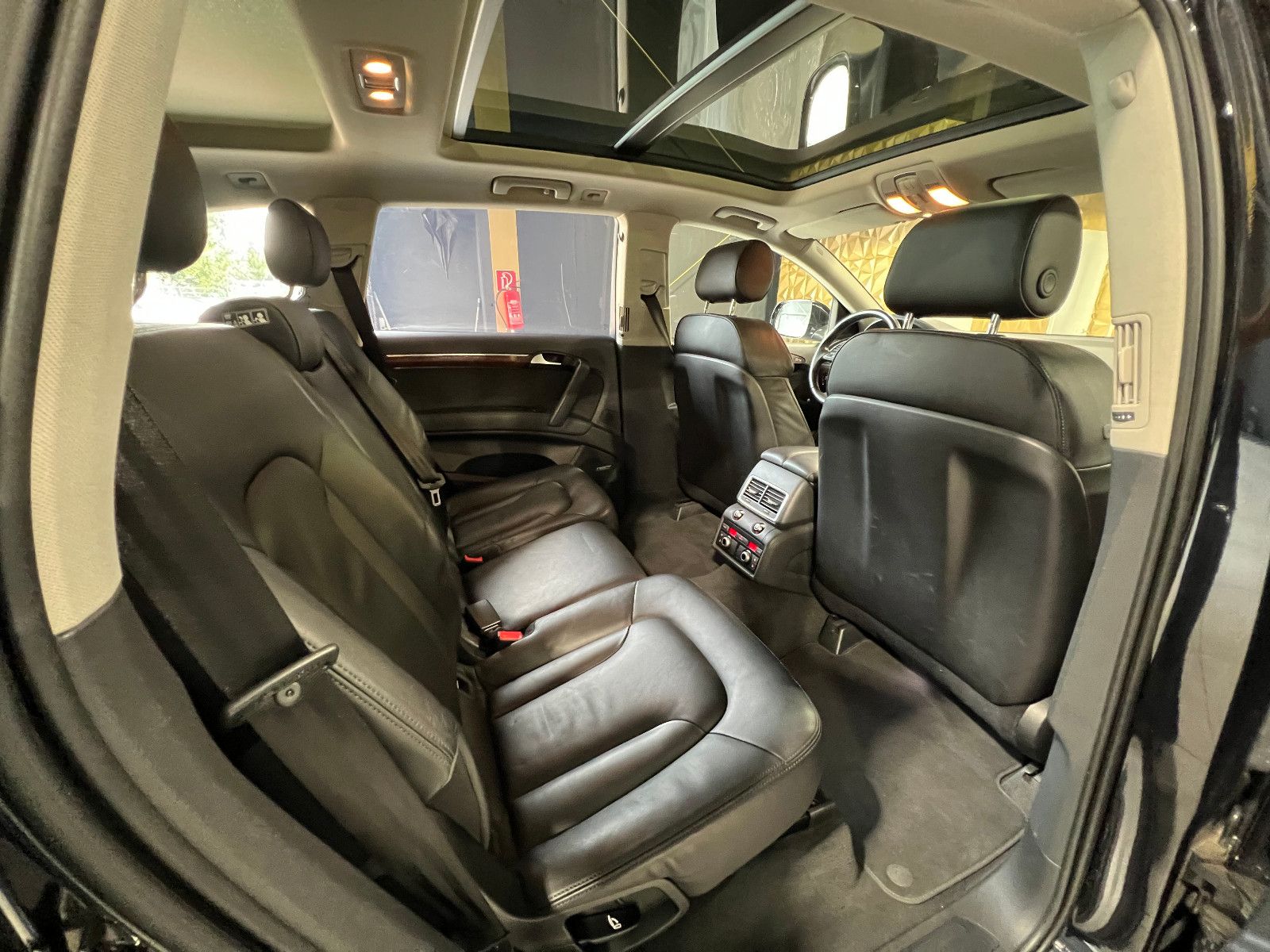 Fahrzeugabbildung Audi Q7 3.0 TDI quattro//S-LINE//PANO//360''KAM//BOSE