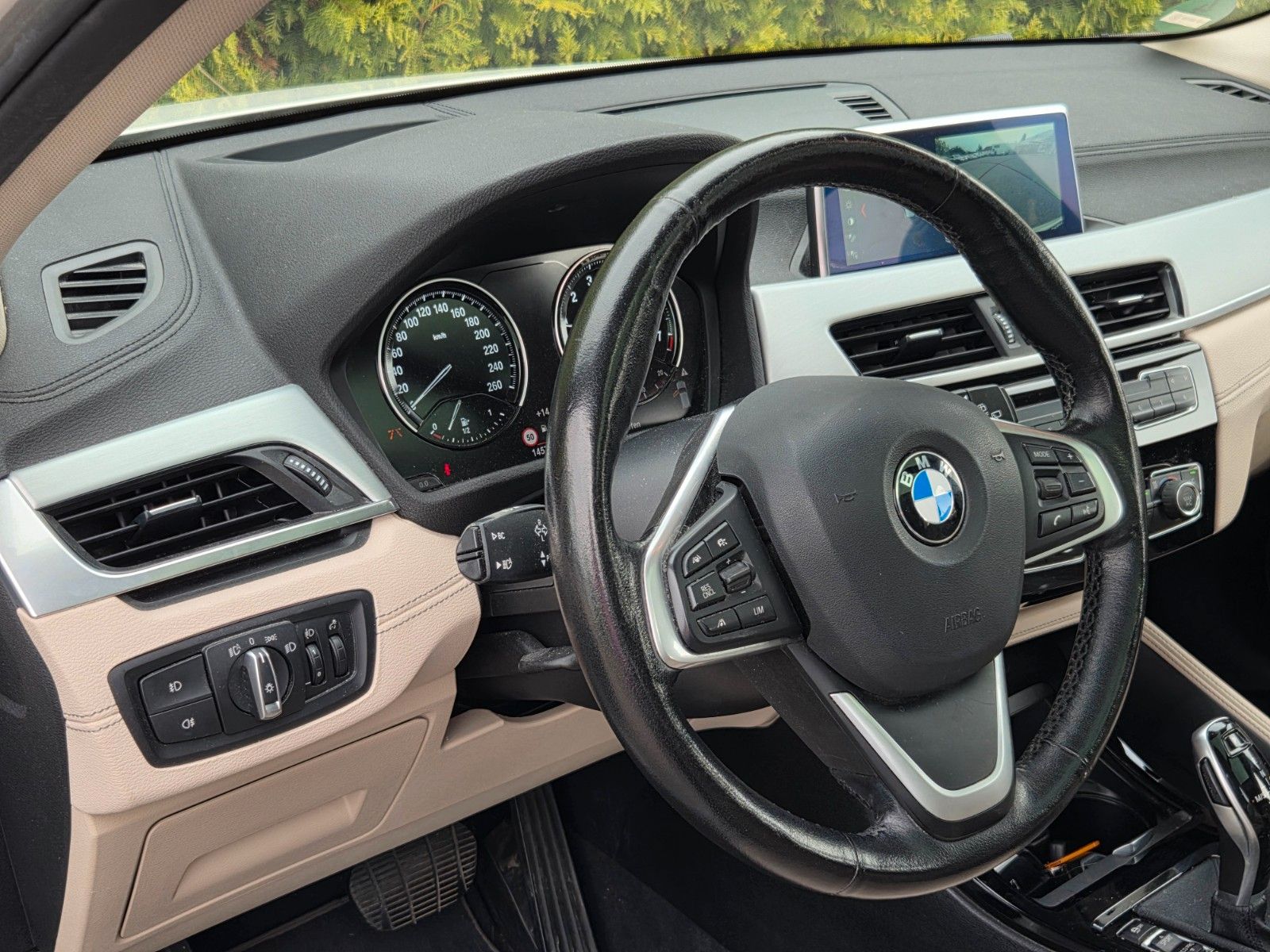 BMW X2 sDrive 20 i Advantage*AUT*LEDER*PANO*NAVI* foto 21