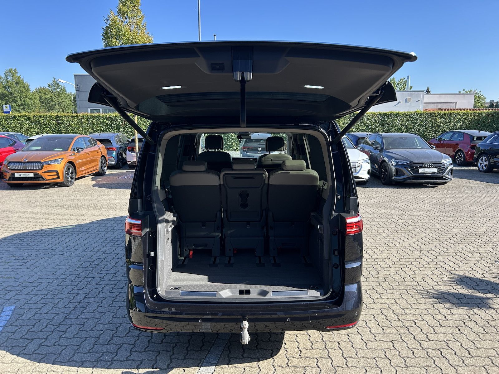 Volkswagen T7 Multivan 2.0 TDI DSG Style lang AHK Kamera foto 6