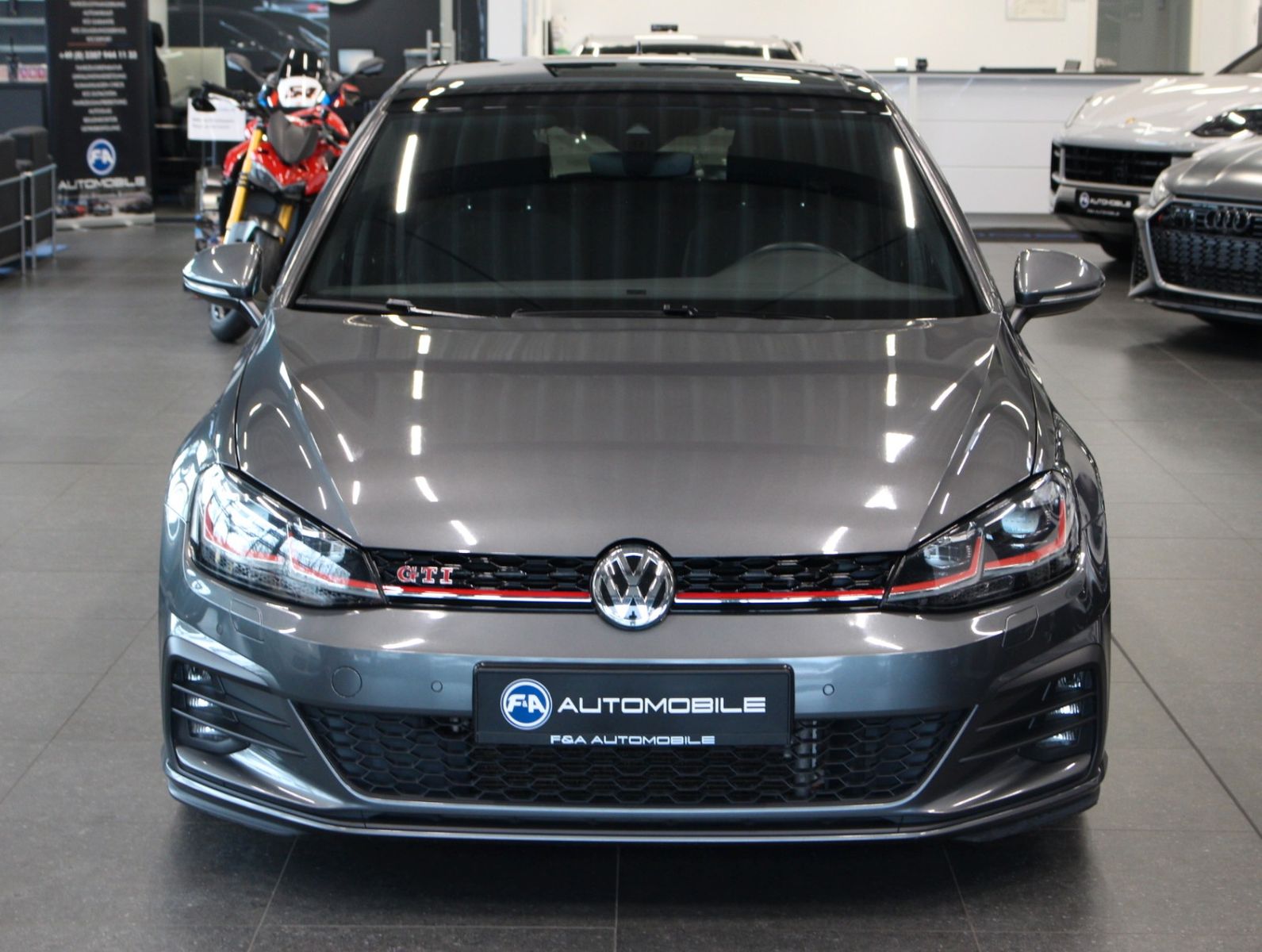 Fahrzeugabbildung Volkswagen Golf VII GTI Performance 1. Hand*Standhzg*JP Per