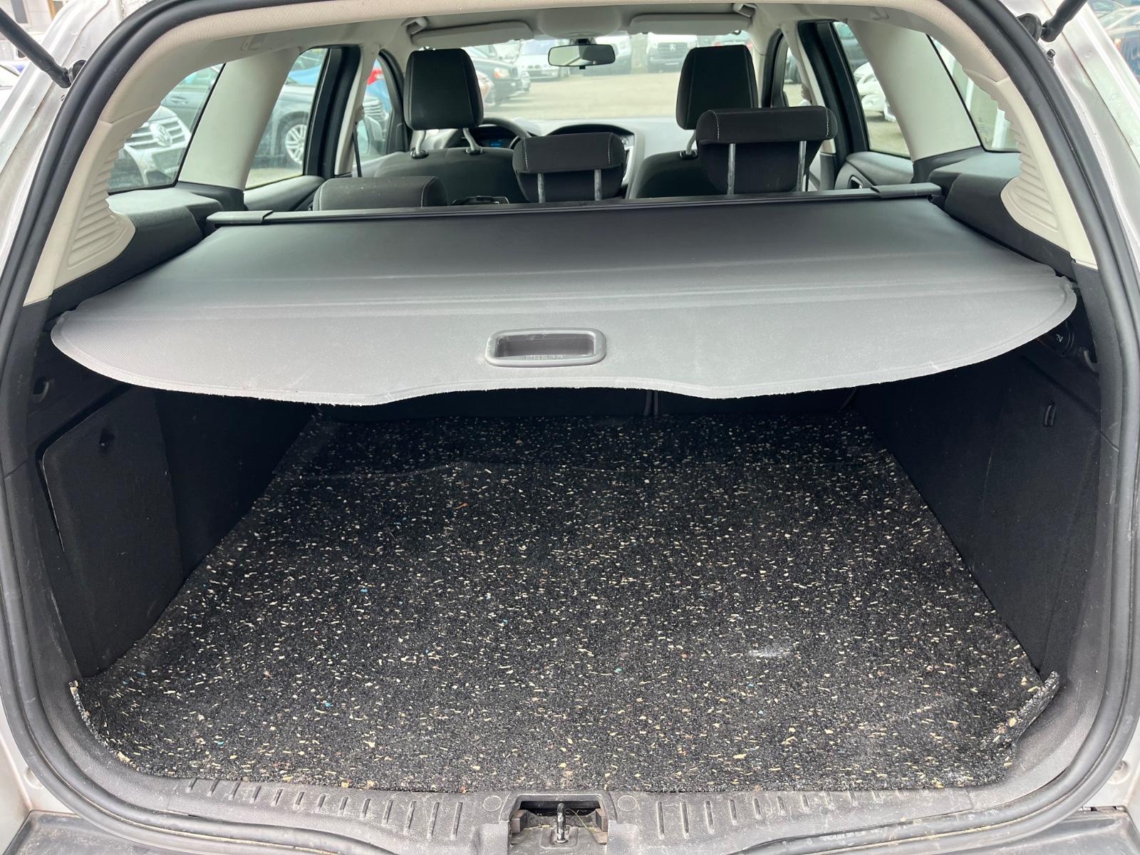 Ford Focus 2013 — photo 12