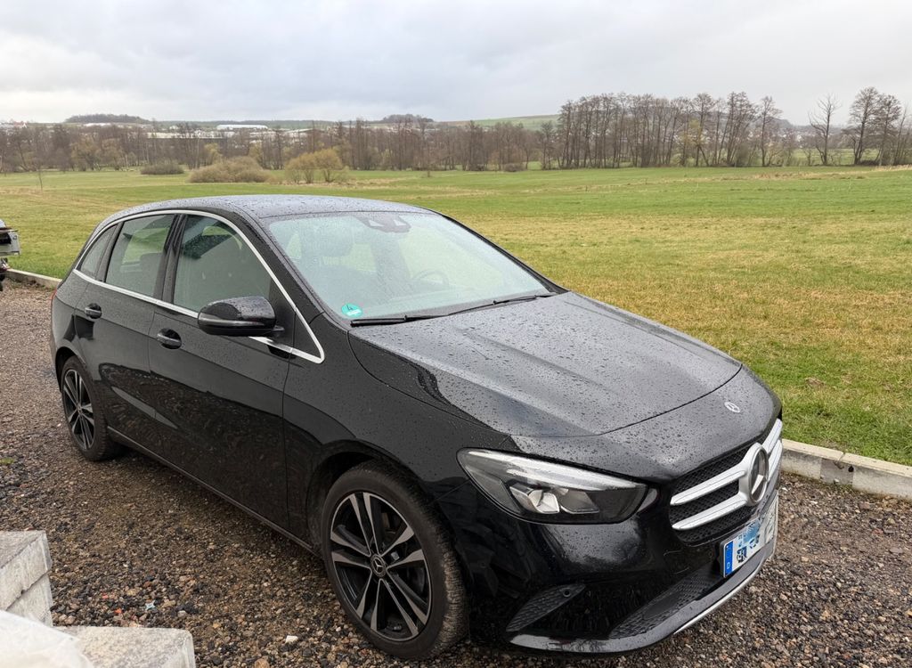 Image of Mercedes-Benz B 200