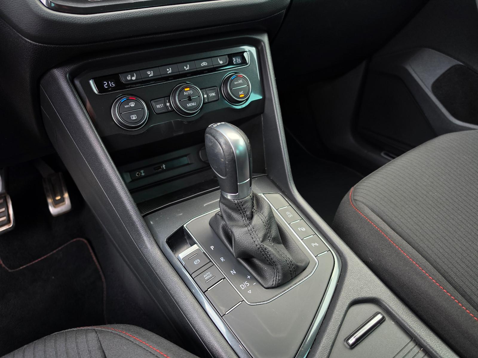 Volkswagen Tiguan Sound 1.4 TÜV Neu/Scheckh./1. Hand/AHK
