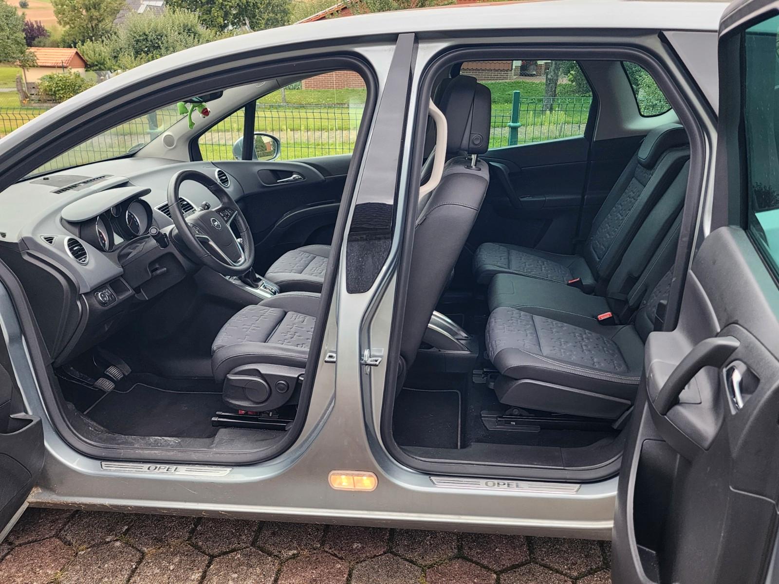 Opel Meriva 2012 — photo 6