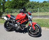 Ducati Monster 796, rot, 1. Hand - Angebote
