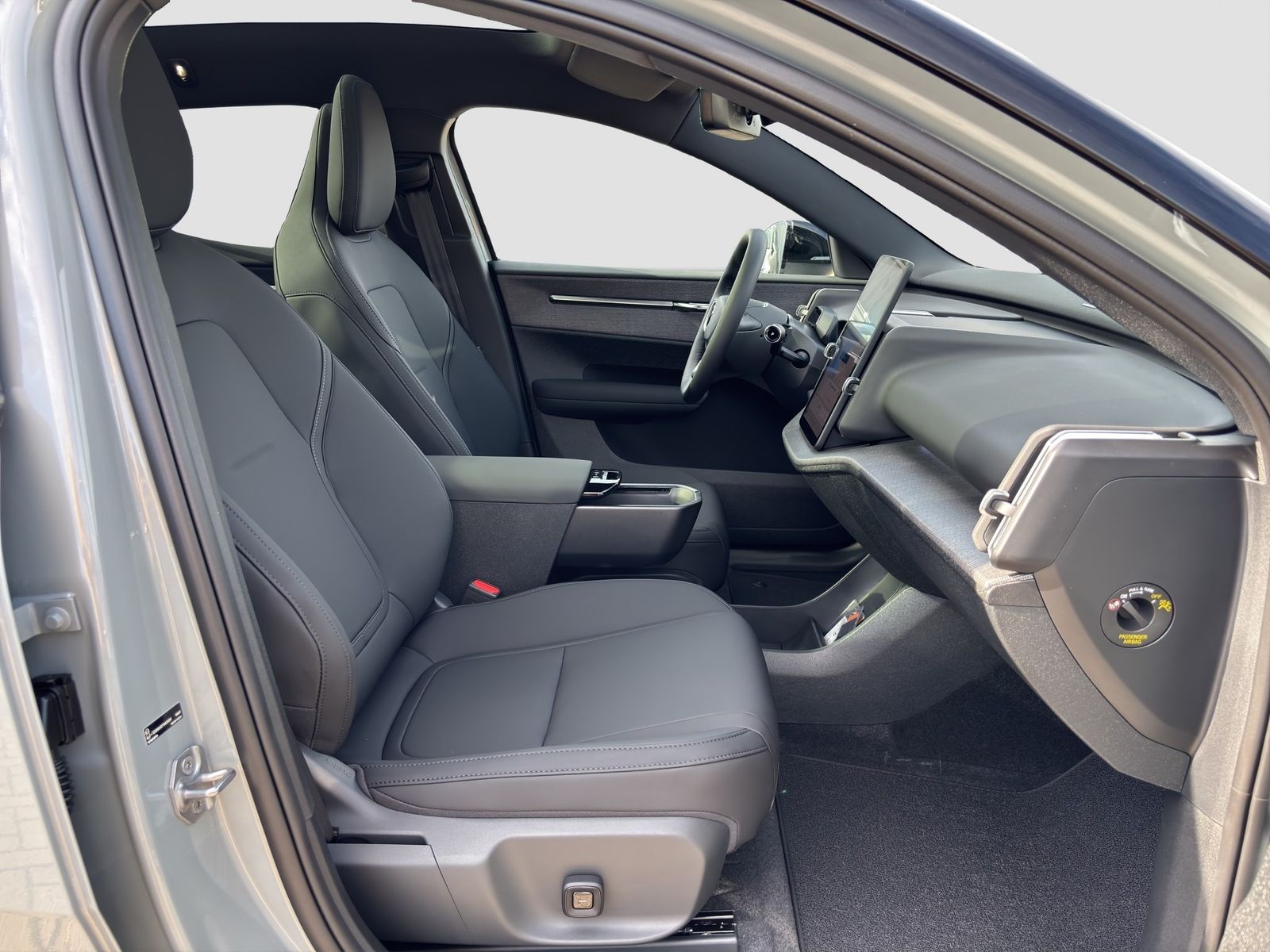 Volvo EX30 - Bild 16