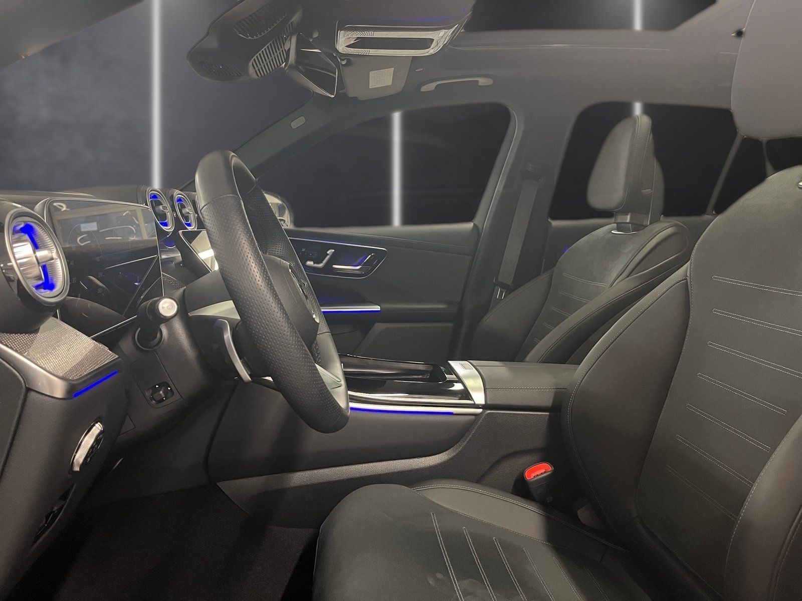 Fahrzeugabbildung Mercedes-Benz GLC 300 d 4M AMG Plus*Airmatic*Pano*HUD*Distro*