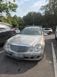 صورة 1 لـ 2006 Mercedes-BENZ E 280