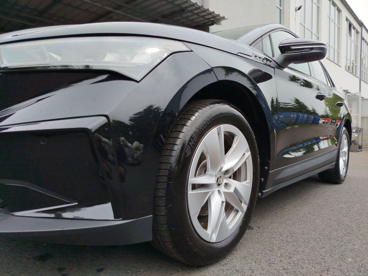Fahrzeugabbildung SKODA Enyaq 60 132/62 E1H, AHK