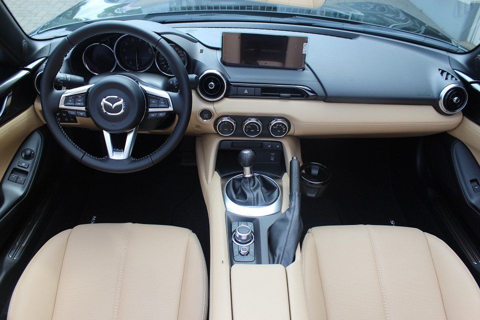 Fahrzeugabbildung Mazda MX-5 RF Kazari G-132 +Aktion+ NAPPA NAVI ACAA MA