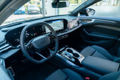 AUDI A6 TDI quattro/ LUFTFAHR./ 21"/ TECH PRO/ S LINE AUDI A6 TDI quattro/ LUFTFAHR./ 21"/ TECH PRO/ S LINE