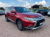 Mitsubishi Outlander Plus 4WD *1Hand*Keyless*DAB*AHK*Kamera - Mitsubishi Outlander Plus mit Benzin-Antrieb