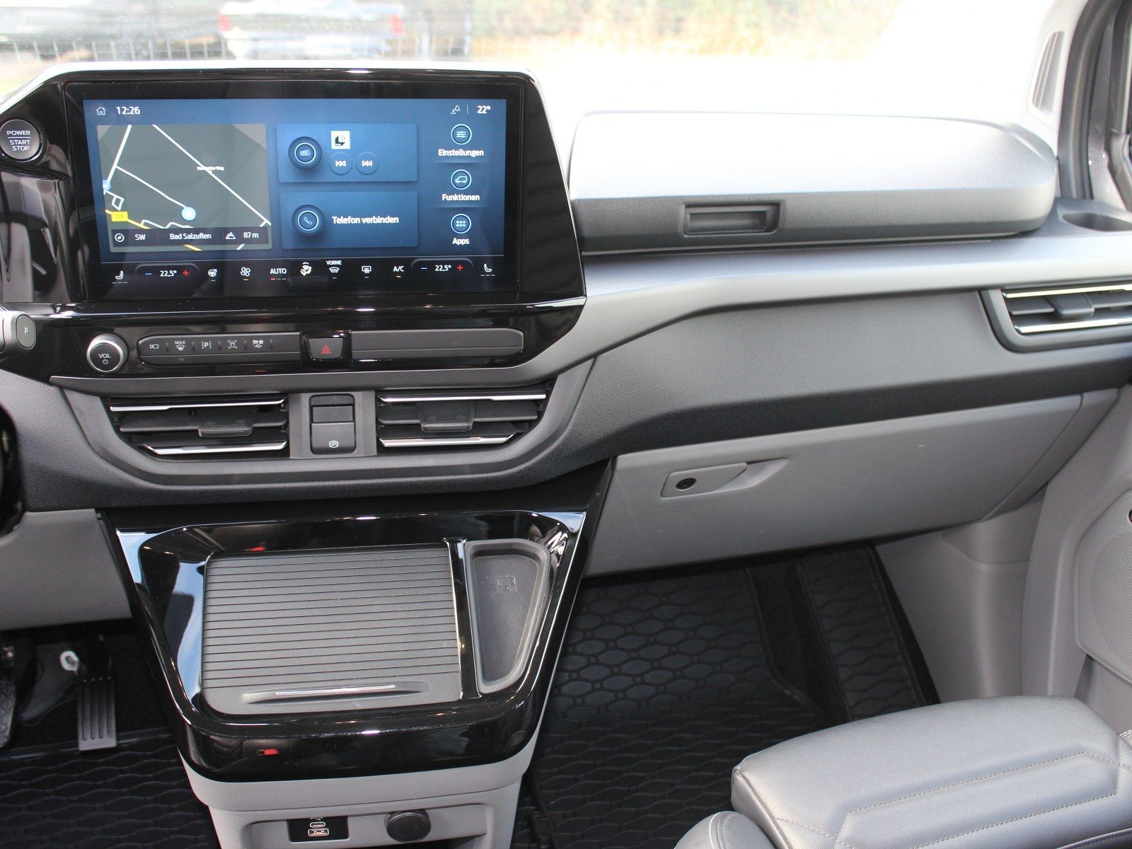 Fahrzeugabbildung Ford Tourneo Custom 320 L1 Tourneo Titanium X AWD