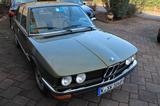 BMW 520 - BMW 520 Oldtimer mit Benzin-Antrieb