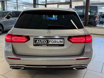 Mercedes E 220 - 8
