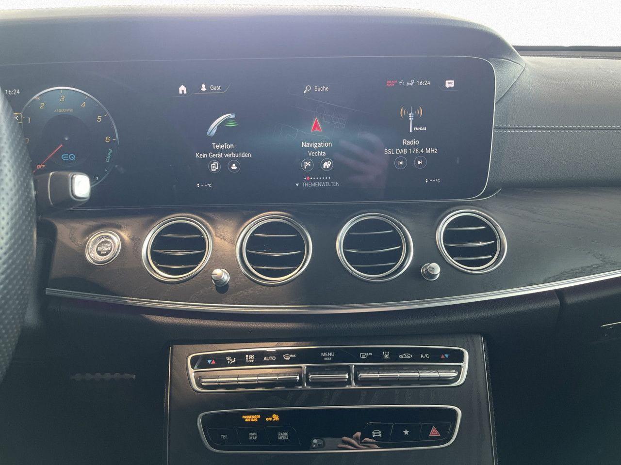 Mercedes-Benz E300de Distr+ LED Burmester Pano RFK 19" SHZ v