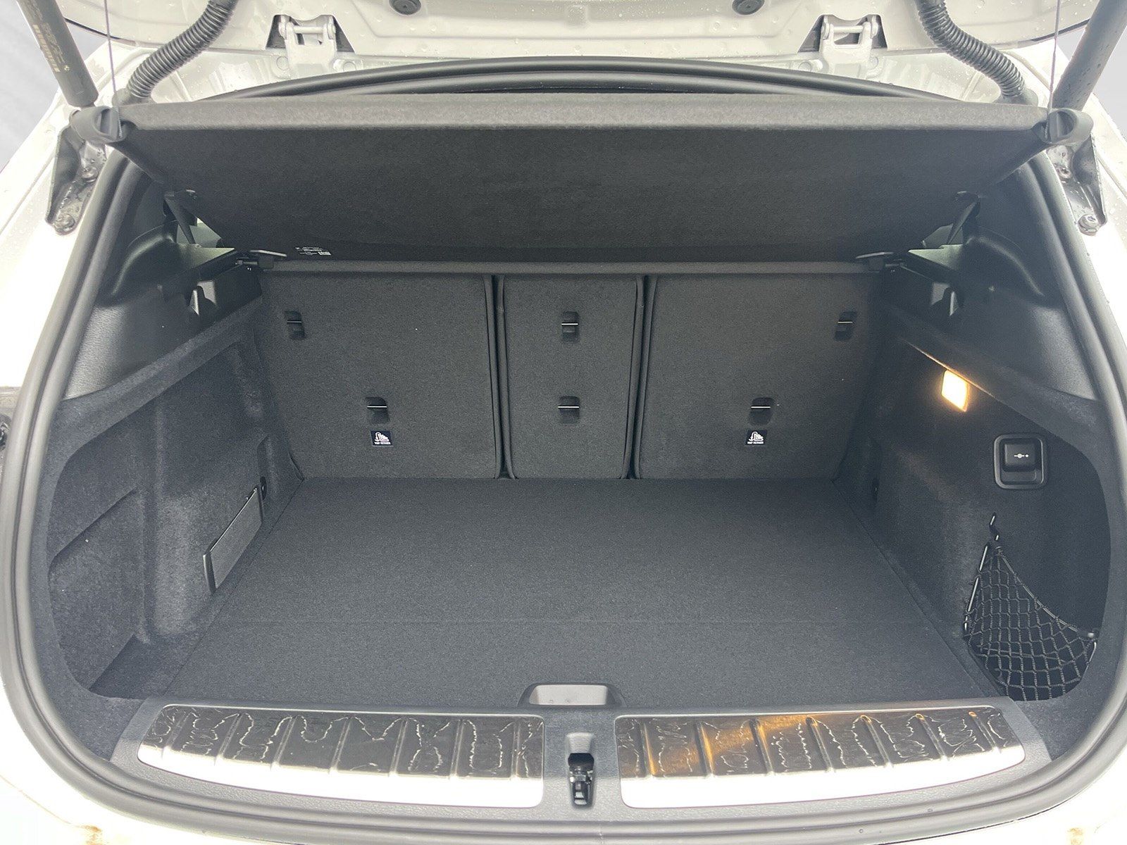 BMW X2 sDrive18d Aut.|18"LM|Kamera|Sports.|Navi|PA foto 12