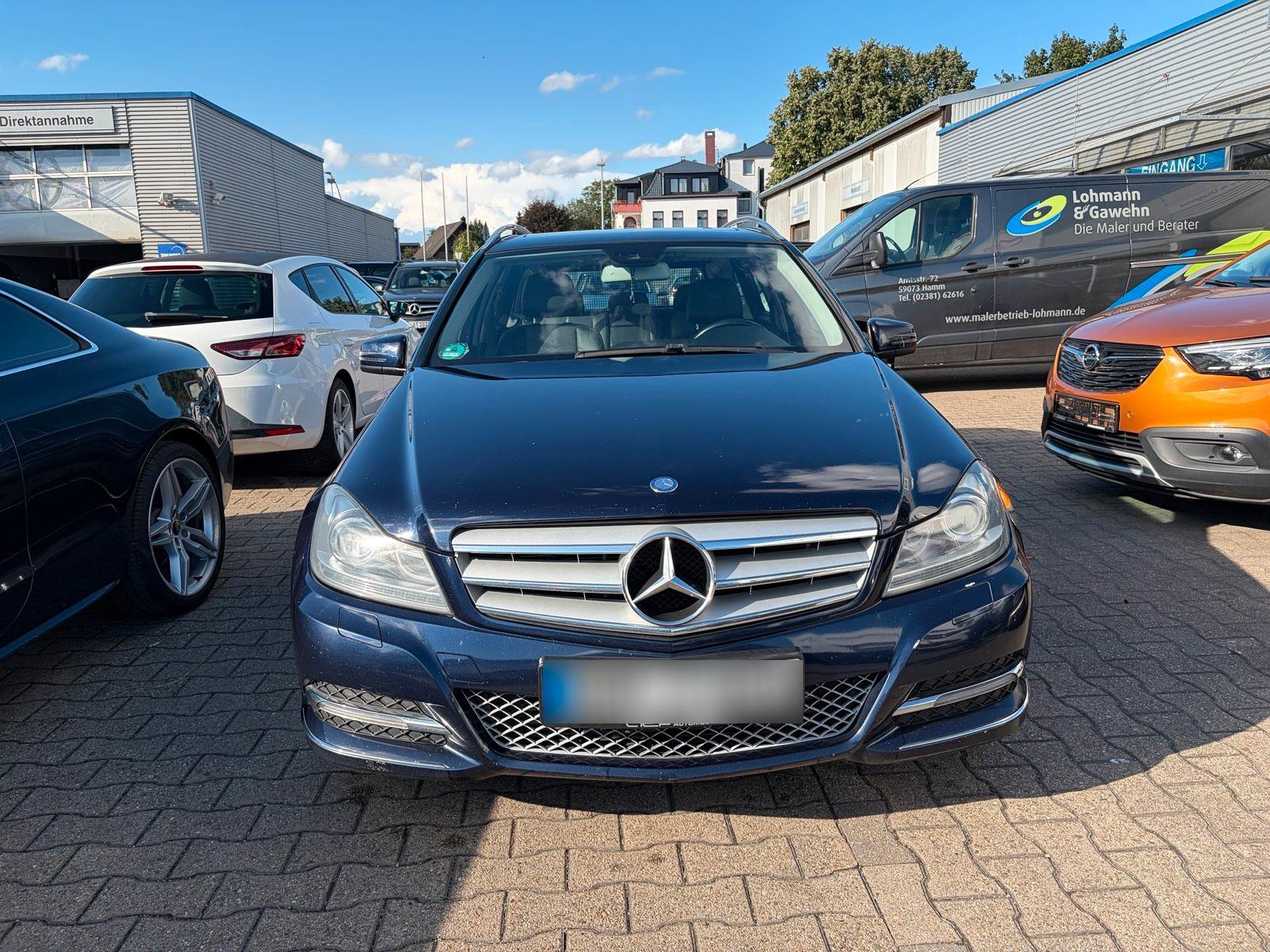 Mercedes-Benz C250 2013 — rear view