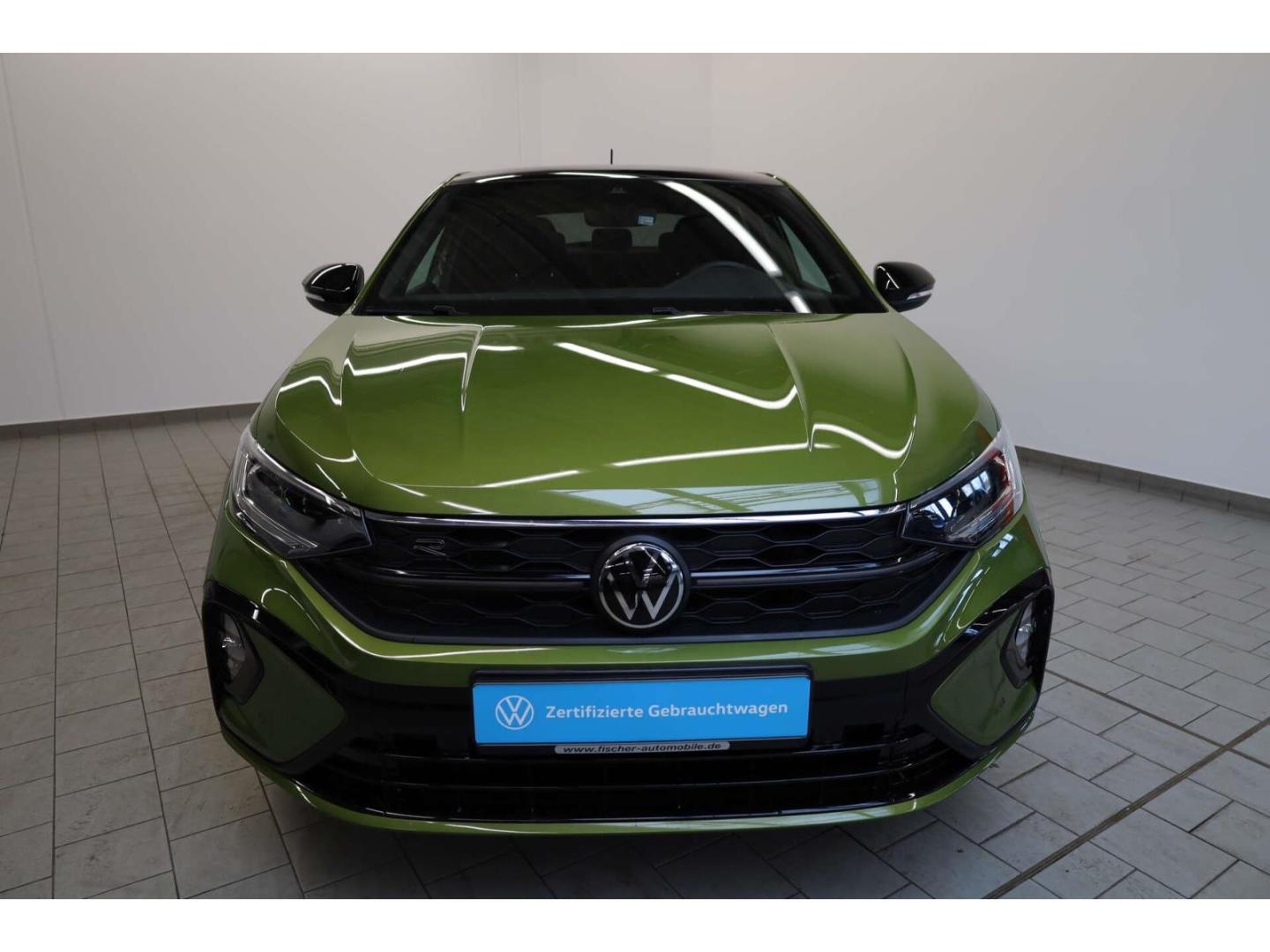 Volkswagen Taigo 1.5 TSI R-Line DSG AHK/NAV/PANO/RFK/SH/LED