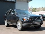 Volvo XC90 D5 AWD Momentum 7-Sitzer RECHTSLENKER - Volvo XC90 Gebrauchtwagen in Stuttgart