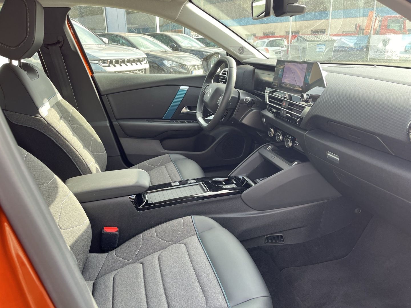 Fahrzeugabbildung Citroën C4 Elektro 136 Feel Pack HUD Navi LED CarPlay