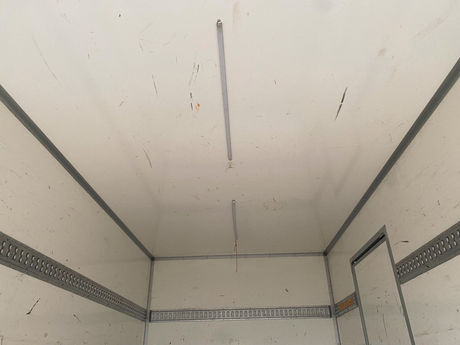 Fahrzeugabbildung Ford Transit 350 L3 Koffer mit LBW,Klima,StH ,kamera