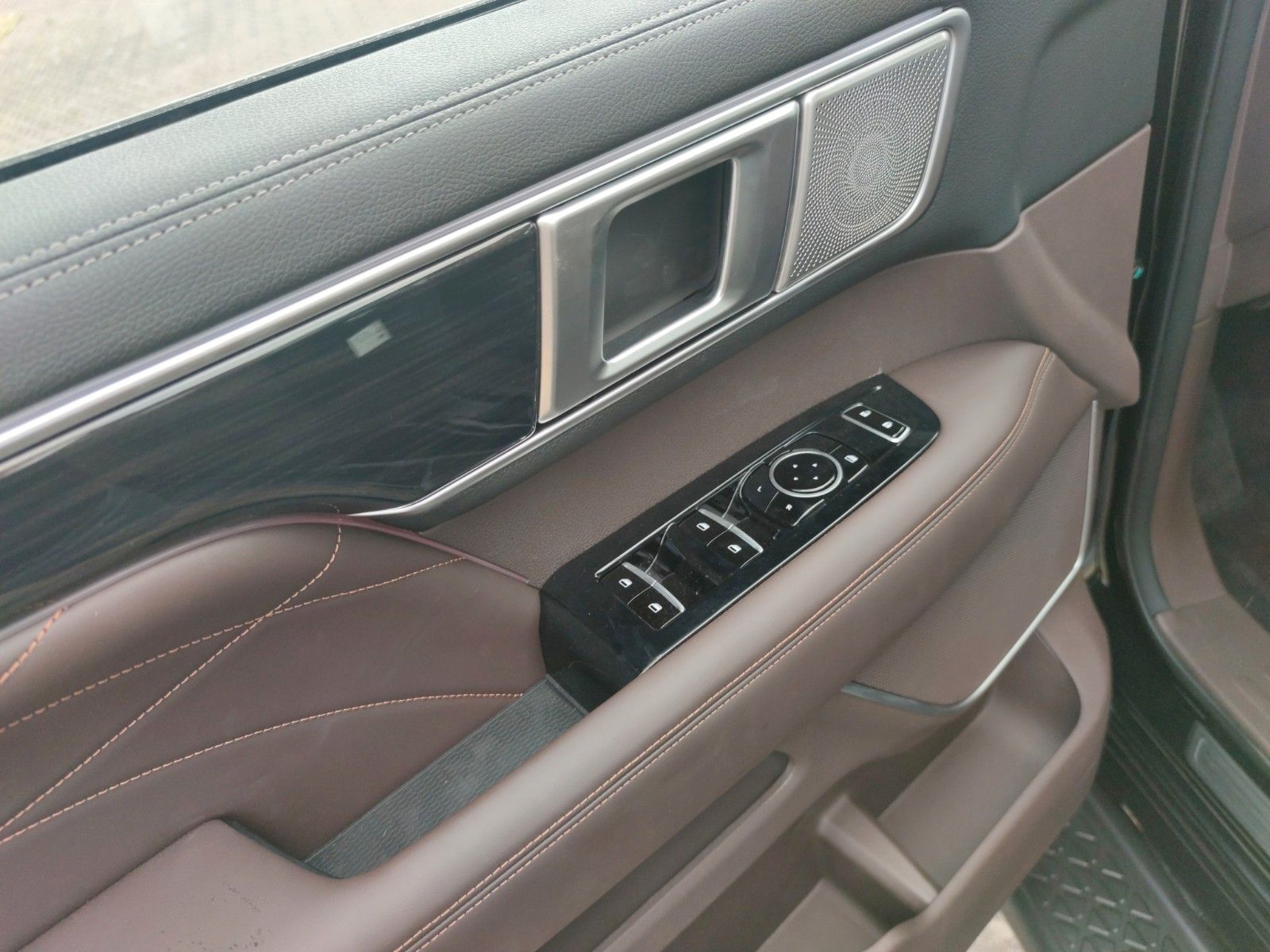 Fahrzeugabbildung Foton Foton 4 Pickup - Flagship 2.0D MHEV 4x4