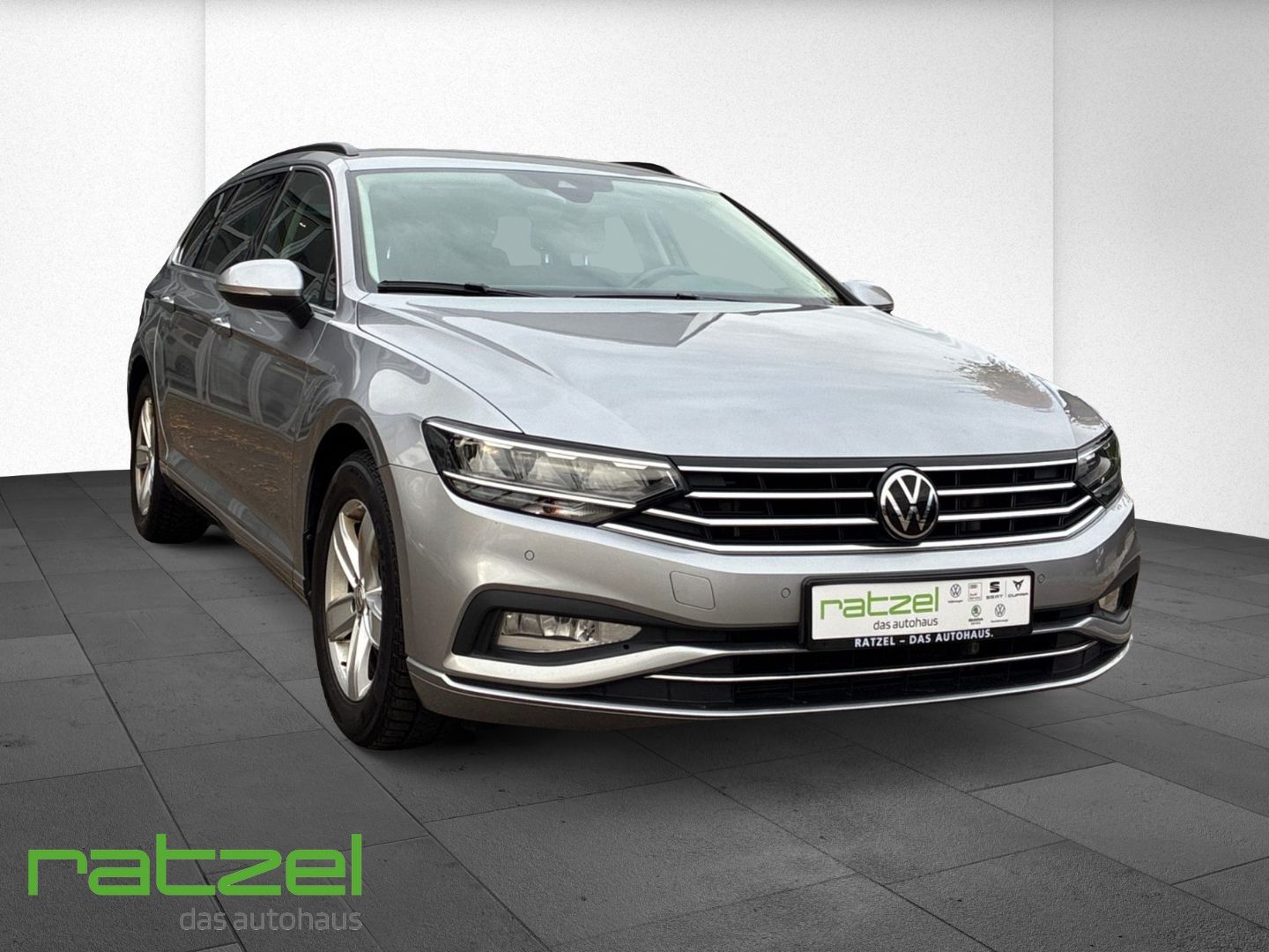 Fahrzeugabbildung Volkswagen Passat Variant 2.0 TDI DSG Business AHK-klappbar