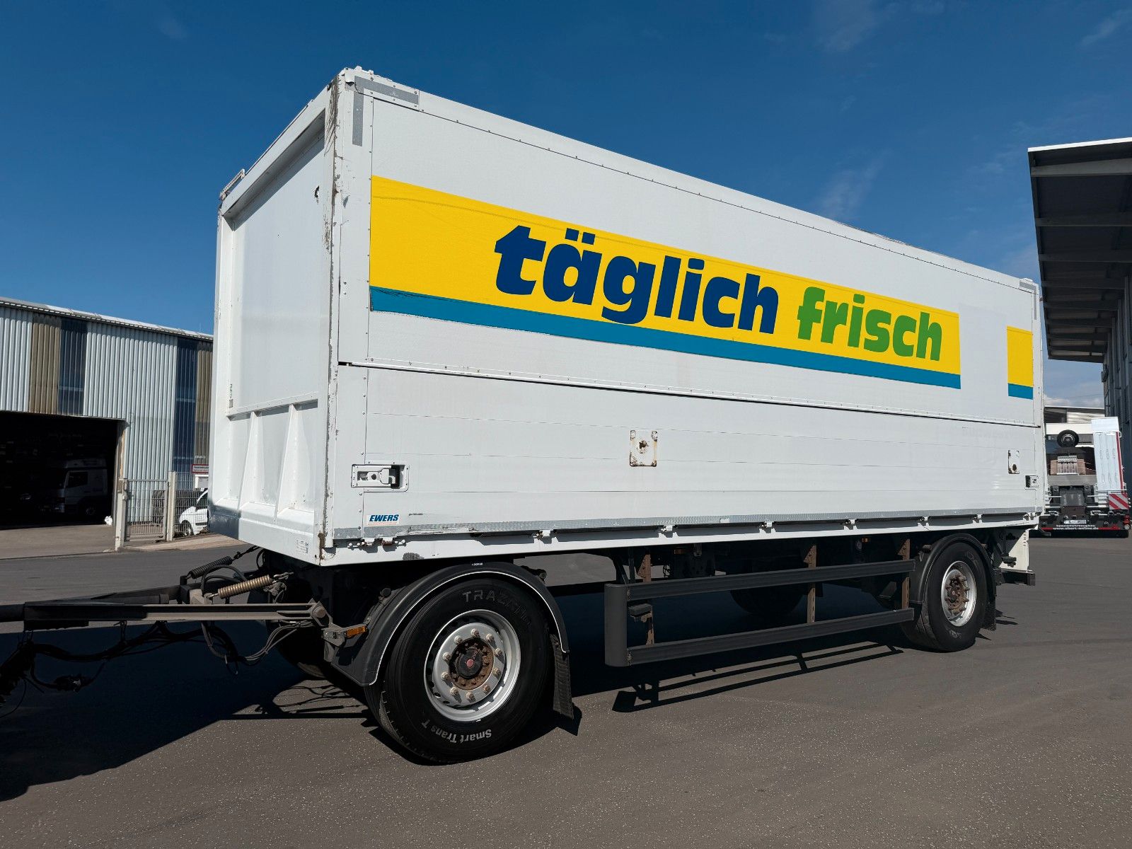 Fahrzeugabbildung Andere Ewers PRASQ 18 Schwenkwand SAF LBW BÄR 2.500kg