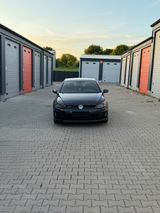 Volkswagen Golf 2.0 TSI BMT GTI Performance GTI Performance - Cars in Dortmund