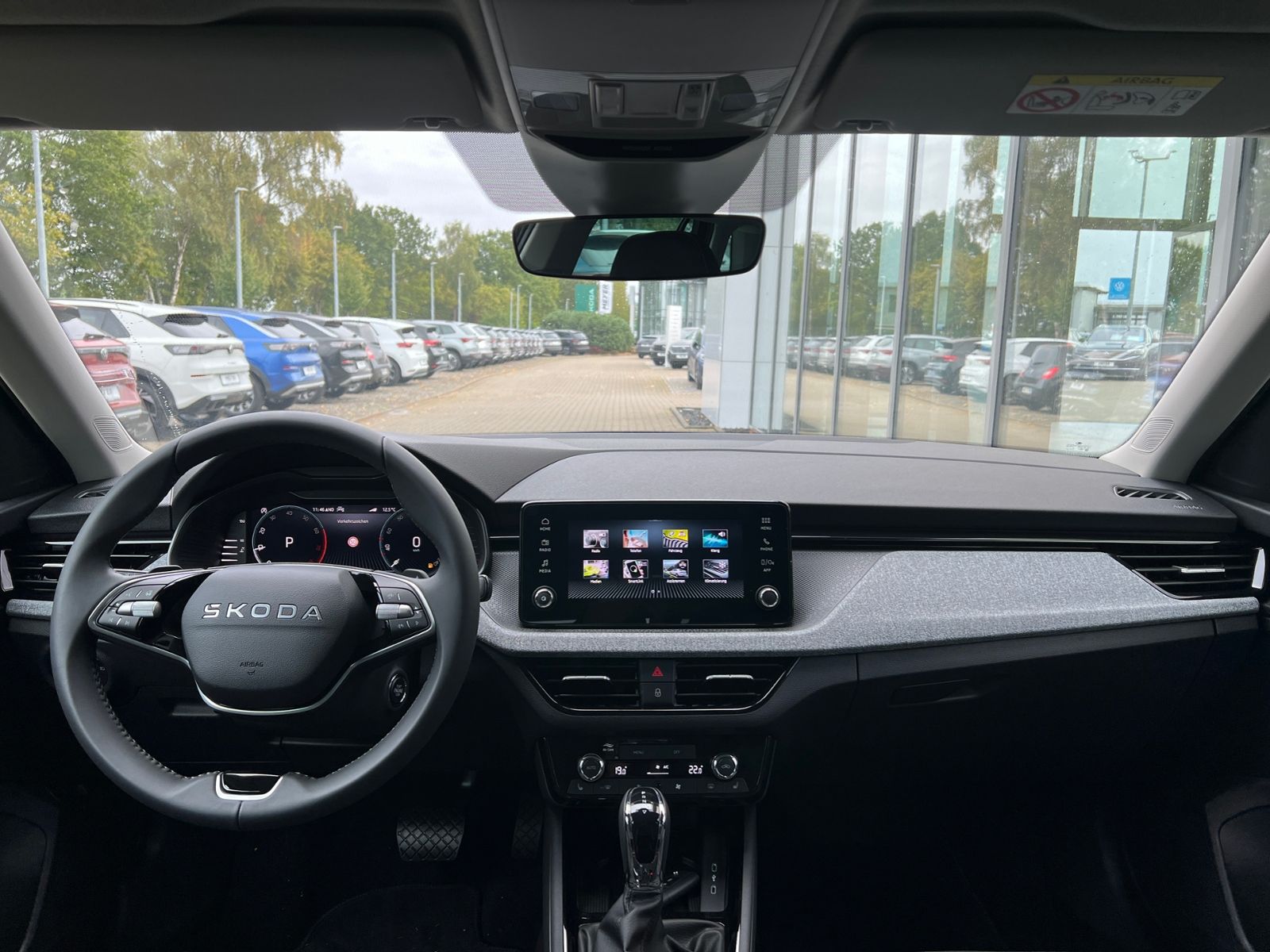 Fahrzeugabbildung SKODA Kamiq DRIVE 1,0 TSI DSG *Matrix LED, Smart Link,