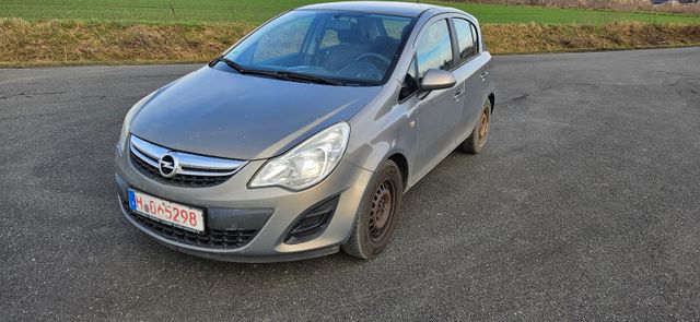 Opel Corsa D Satellite