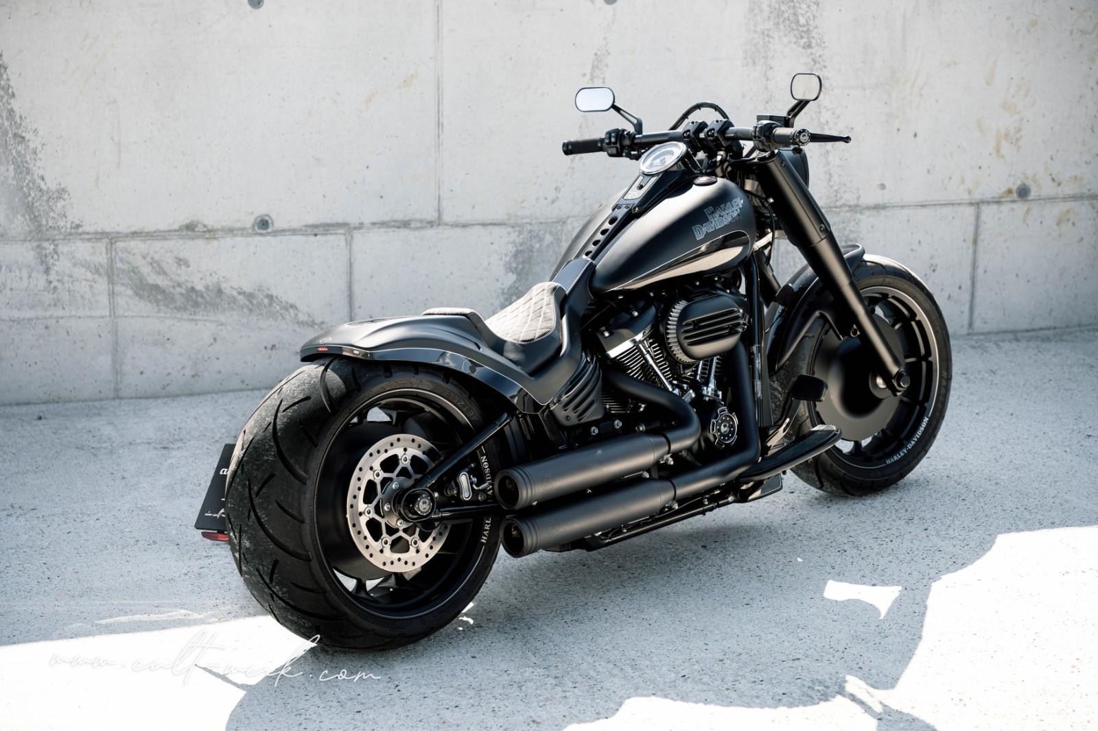 Harley-Davidson Fat Boy 114 "Black Racing"  by Cult-Werk
