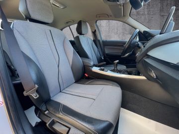 BMW 118 d Lim. Sport Urban*APPLE*LED*XEN*KAMERA*NAVI