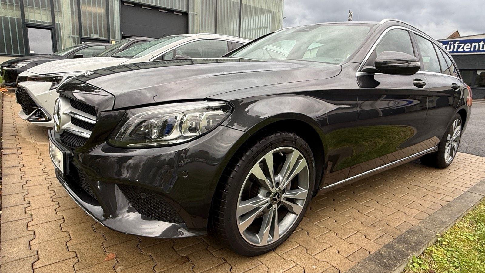 Mercedes-Benz C 220