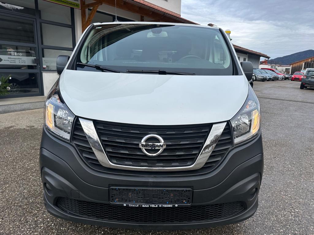Nissan NV300