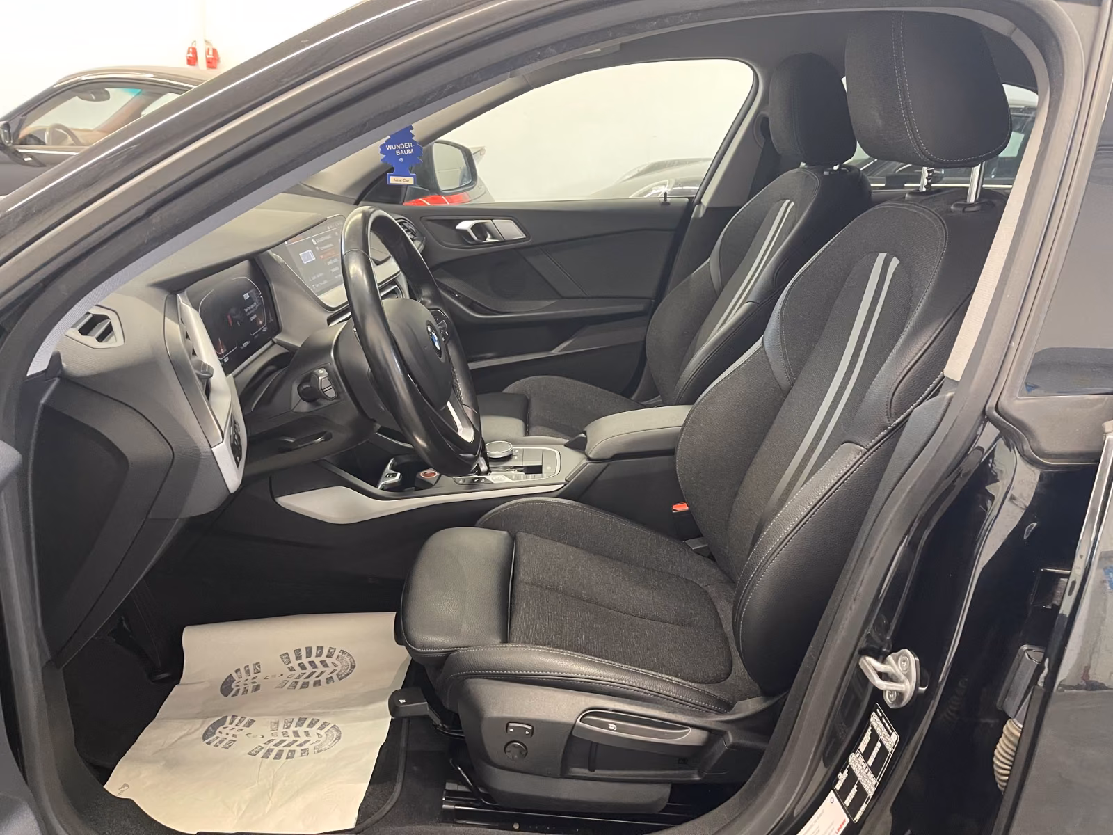 BMW 216d Gran Coupe *LED*NAVI*Live Cockpit*SHZ*PDC*A