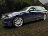 BMW 540i xDrive Touring A - - BMW 540: Kombi, 540i