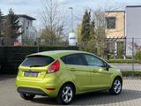 Ford Fiesta Titanium*Servicegepflegt* 2 Hand * - Ford Fiesta: Grün