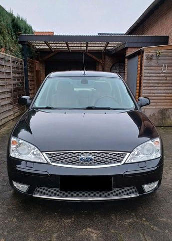 Ford Mondeo 1,8l 125 PS Ghia X Xenon Leder...