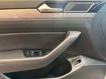MYAUTOCENTER – Gebraucht- und Jahreswagen mit Werkstattservice in Pfaffenhofen Volkswagen Passat *KEYLESS*MASAGE*360°*ACC*AHK*3-ZONEN*LED*
