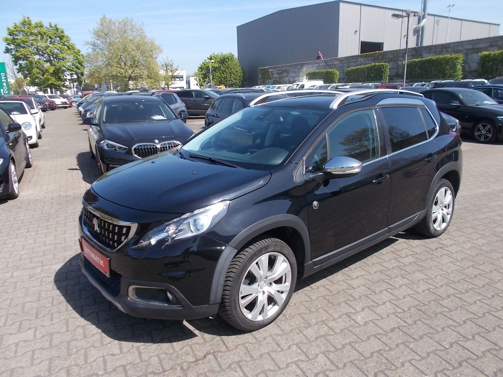 PEUGEOT 2008