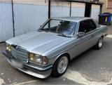Mercedes-Benz w123 coupé 230 amg zender c123 - Mercedes-Benz Coupé aus dem Jahr 1980